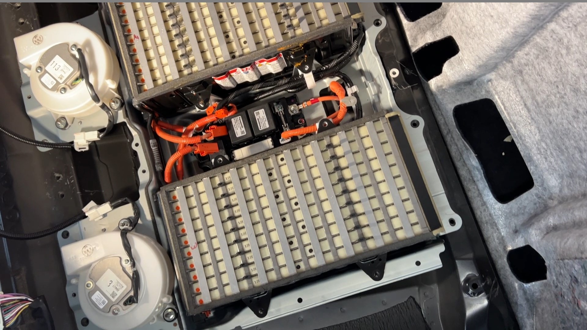 “La Casa de las Baterías” | Principal proveedor de baterías de alto voltaje para autos híbridos en Guatemala