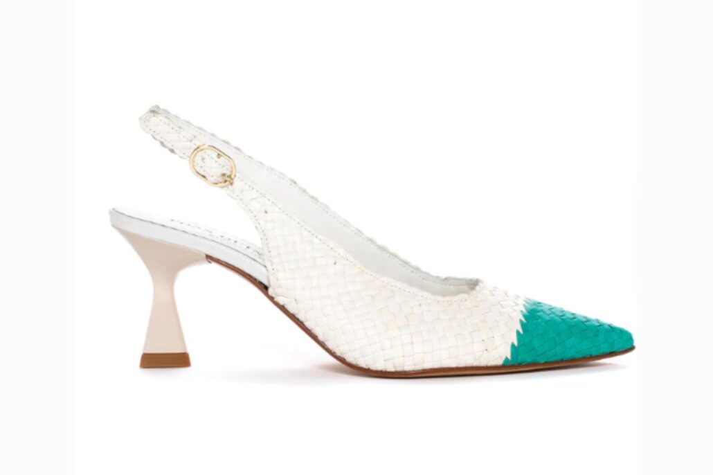 Primavera en España con los exquisitos zapatos trenzados de Pons Quintana