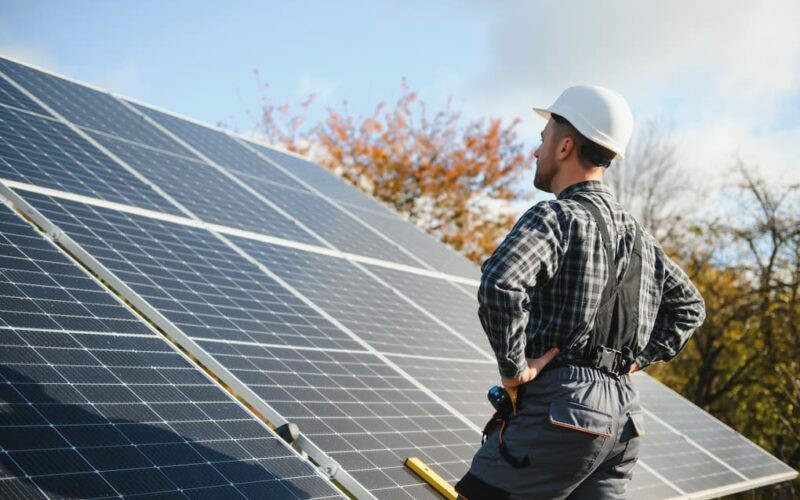 Cómo los paneles solares en Panamá mejoran tu independencia energética