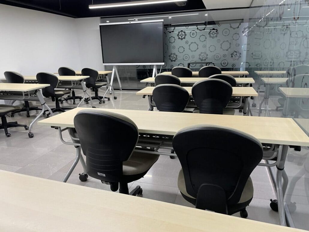 ¿Dónde encontrar salones de capacitación equipados para alquilar en Panamá?